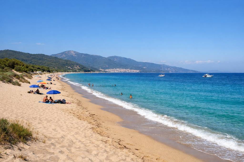 Plage de laurosu : longue plage de sable fin à proximité de propriano