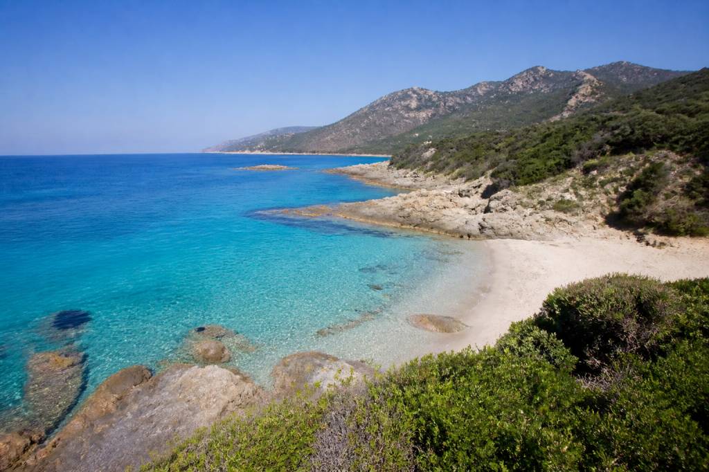 Canella : plage, accès et conseils pour découvrir ce coin de Corse