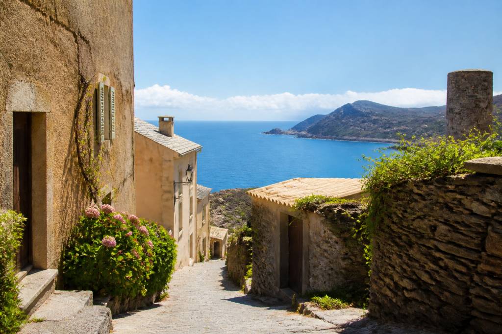 Les plus beaux villages du Cap Corse à visiter : itinéraire, incontournables et conseils pratiques