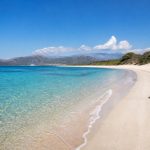 Arinella Lumio, plage de Corse entre sable fin et eaux turquoise