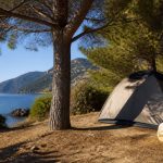 Camping municipaux en Corse : où camper à petit prix sur l’île