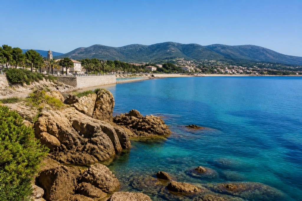 Solenzara ville : que voir et que faire dans cette station balnéaire corse