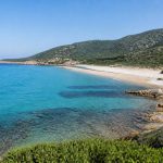 Baie de Crovani : guide pour découvrir une plage sauvage de Corse